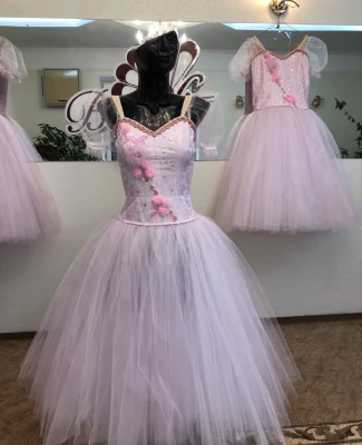 Stage costume F 0077