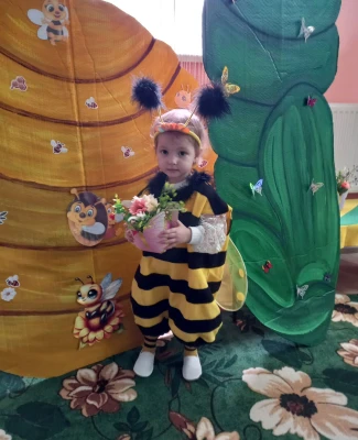 Bee R 0218(6042)