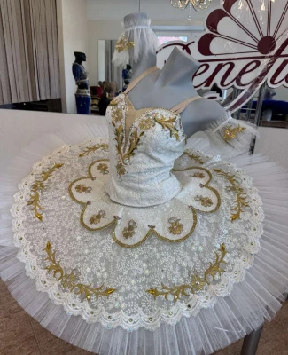 Costum pentru scena F 0102