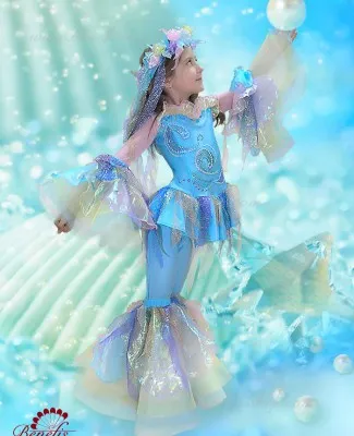 Ariel R 0238