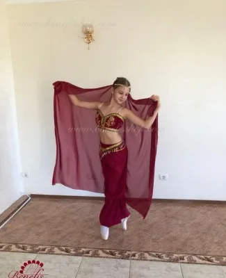 Oriental costume P 1525