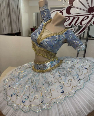 Stage costume F 0081