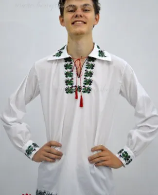 Молдавская национальная рубашка J 0238