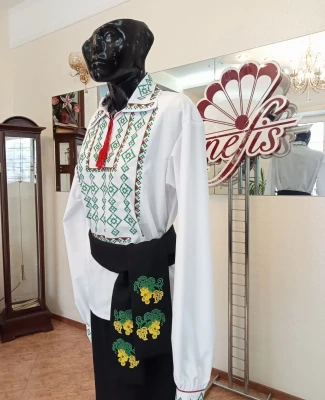 National moldavian shirt J 0398(6055)