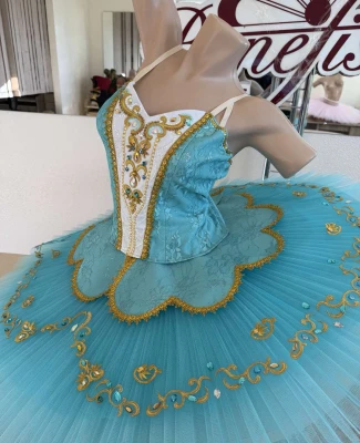 Stage costume F 0045(2537)