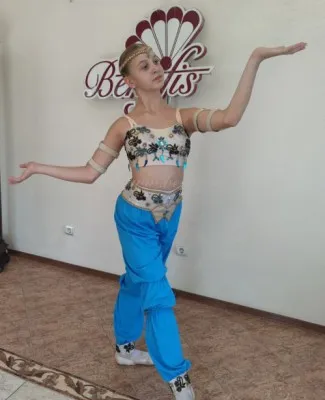 Oriental costume P 0716A