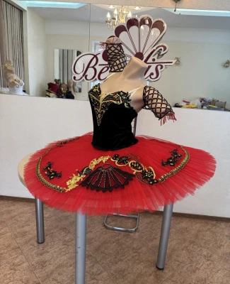 Costum pentru scena P 1301(2502)