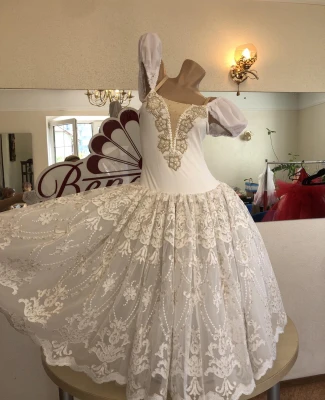 Stage costume F 0520
