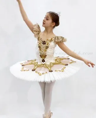 Stage costume F 0476