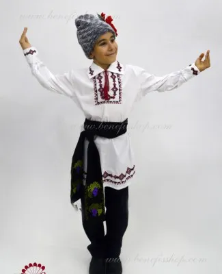 National moldavian shirt J 0245