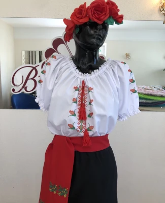 National moldavian blouse J 0390