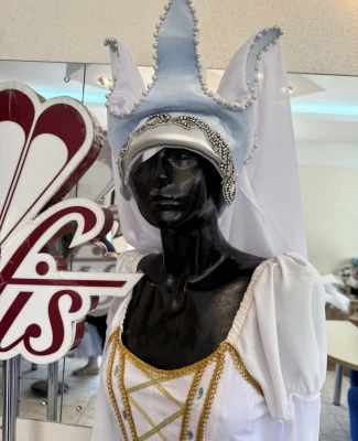 Head piece for the queen S 0163