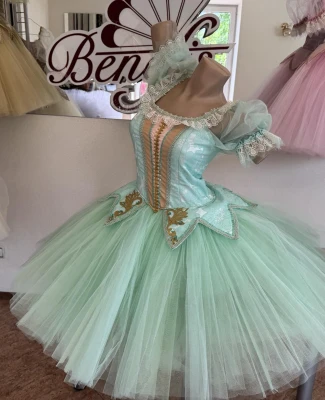 Stage ballet costume P 0126