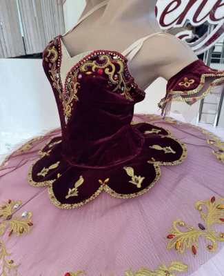 Stage costume F 0004(2571)
