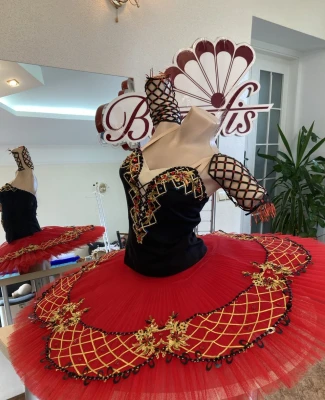 Spanish costume F 0095