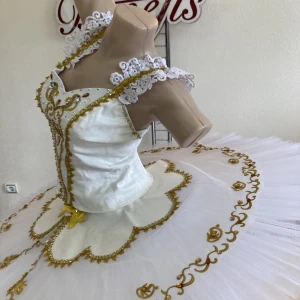 Stage costume F 0045 - image 37