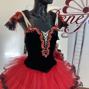 Soloist s costume – scene “Tavern” P 0306 - image 2