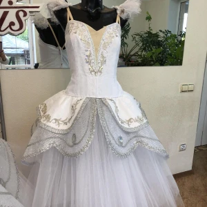 Costum pentru scena F 0107 - image 62