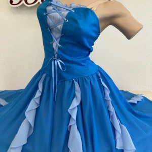 Manon F 0083(587) - image 6