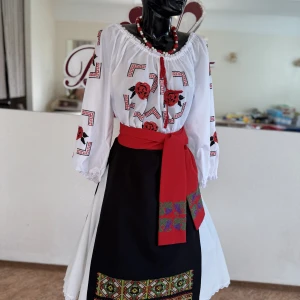 Moldavian national Skirt J 0145 - image 4