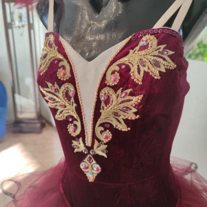 Kitri's Costume P 0308B - image 3