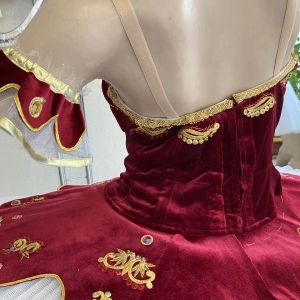 Soloist costume P 1302 - image 9