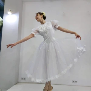 Elise R 0416 - image 12