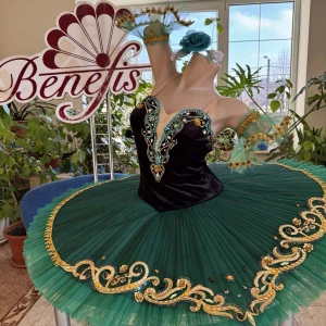 Stage costume P 1127 - image 34