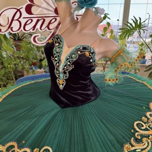 Stage costume P 1127 - image 30