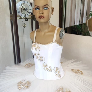 Stage ballet costume for various roles P 0474 - image 10