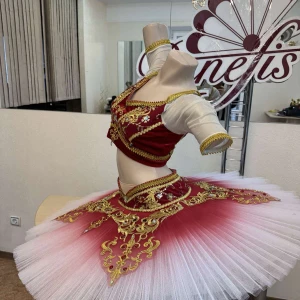 Costum de scenă P 1532 - image 30