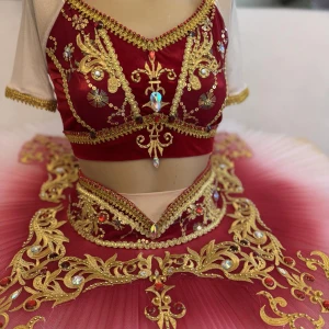 Costum de scenă P 1532 - image 39