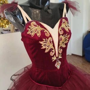 Kitri's Costume P 0308B - image 8