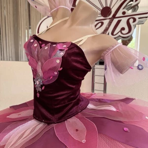 Stage costume F 0524 - image 2