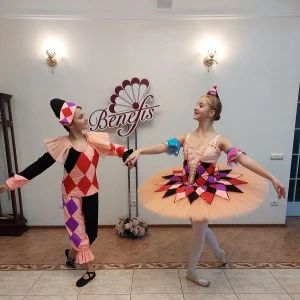 Puppet P 1607 - image 17