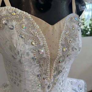 Cinderella at the ball F 0107(3086) - image 3