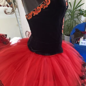 Soloist s costume – scene “Tavern” P 0306 - image 28