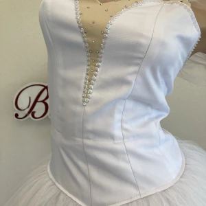 Soloist s costume P 1201 - image 20