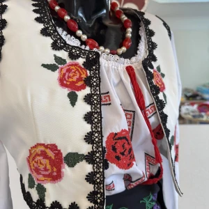 National moldavian vest J 0017 - image 12