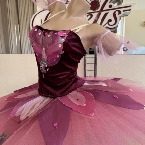 Stage costume F 0524 - image 3