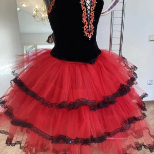 Soloist s costume – scene “Tavern” P 0306 - image 22
