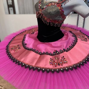 Soloist s costume P 1304(5013) - image 4