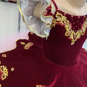 Paquita with an elastic bodice on hoops P 1302A - image 21