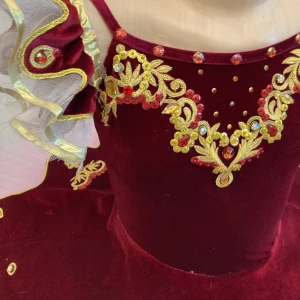 Paquita with an elastic bodice on hoops P 1302A - image 22