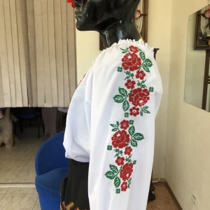 National moldavian blouse J 0396 - image 5