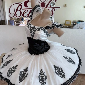 Ballet costume P 1312 - image 18