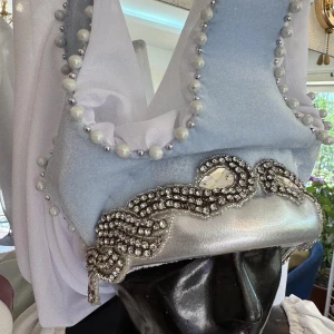 Head piece for the queen S 0163 - image 3