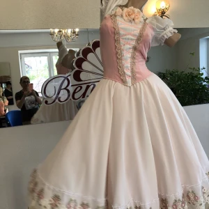 Stage ballet costume P 1409 - image 68