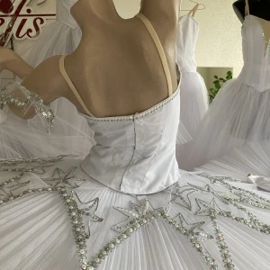 Maria,Clara P 0202(3027) - image 10