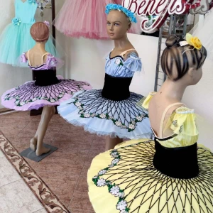 Spanish costume P 1326 - image 37